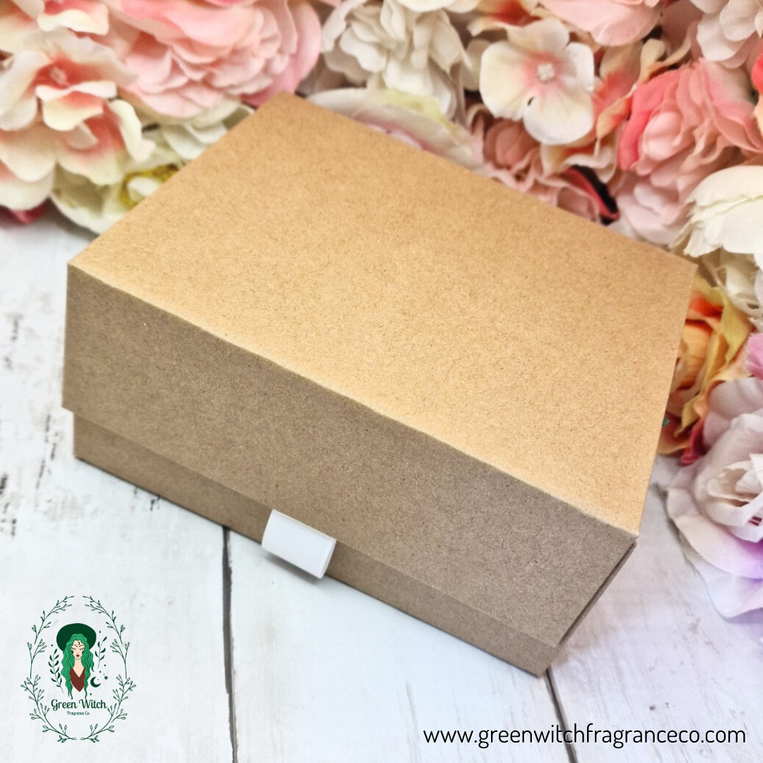 Medium Gift Box - Holds up to 5 Wax Melts, Warmer & Tealights